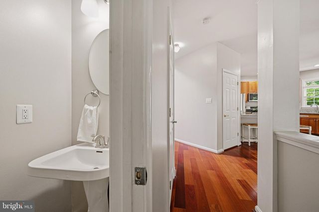4647 YORKSHIRE DR, Ellicott City, MD 21043