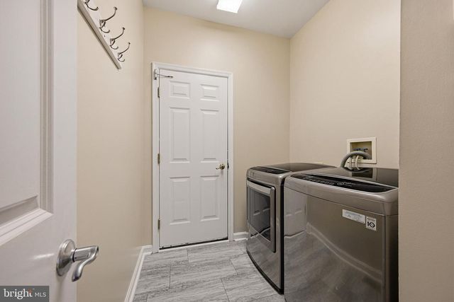 4647 YORKSHIRE DR, Ellicott City, MD 21043