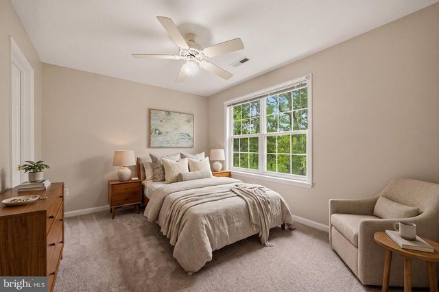 4647 YORKSHIRE DR, Ellicott City, MD 21043