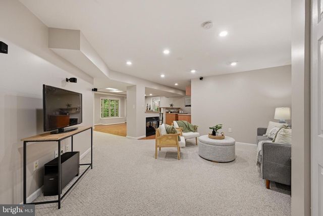4647 YORKSHIRE DR, Ellicott City, MD 21043