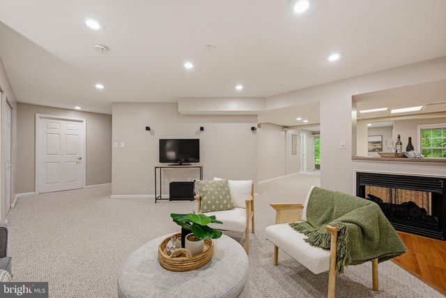 4647 YORKSHIRE DR, Ellicott City, MD 21043