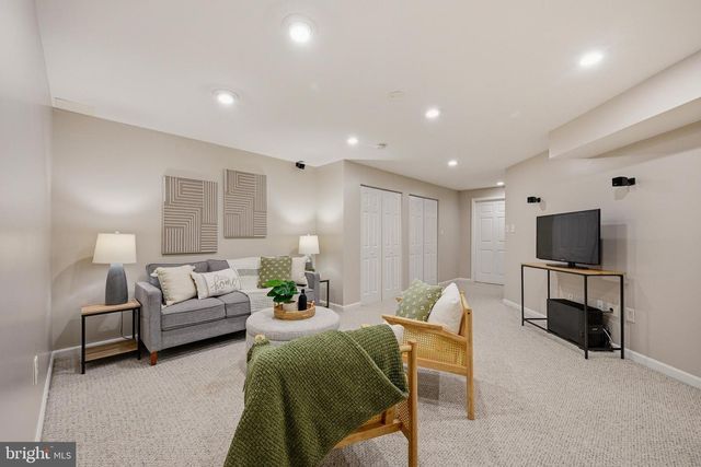 4647 YORKSHIRE DR, Ellicott City, MD 21043