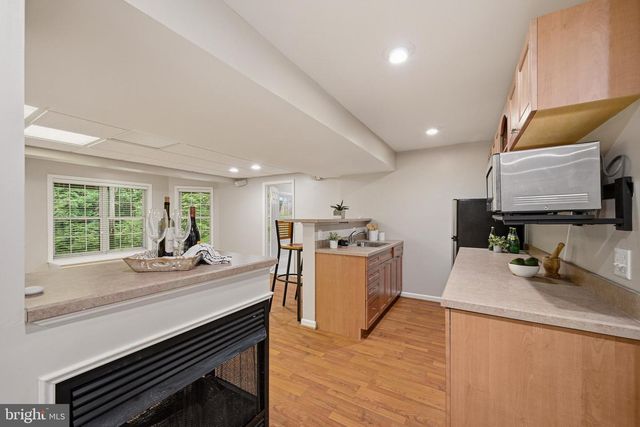 4647 YORKSHIRE DR, Ellicott City, MD 21043