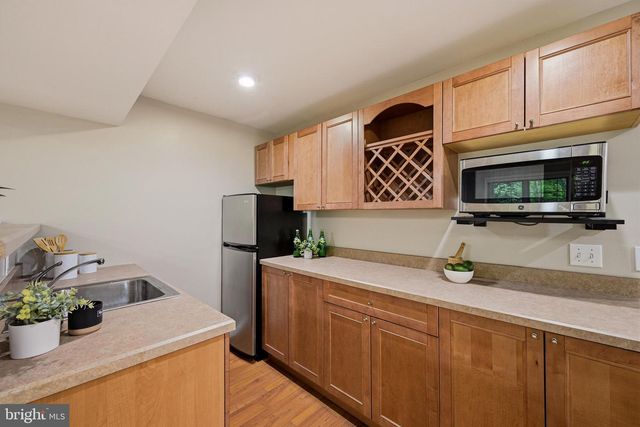 4647 YORKSHIRE DR, Ellicott City, MD 21043