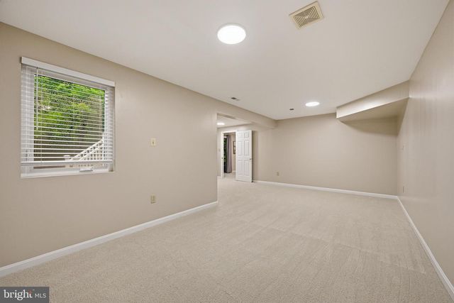 4647 YORKSHIRE DR, Ellicott City, MD 21043