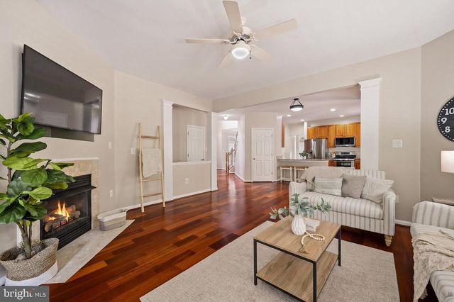 4647 YORKSHIRE DR, Ellicott City, MD 21043