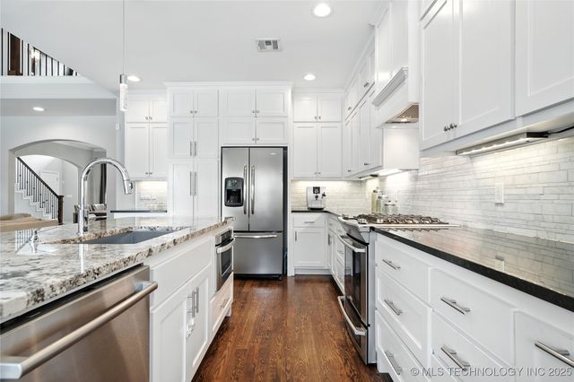 3805 E 118th Street, Tulsa, OK 74137