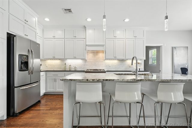 3805 E 118th Street, Tulsa, OK 74137