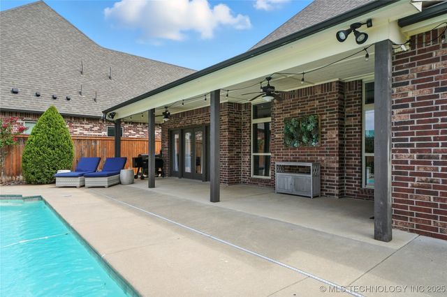 3805 E 118th Street, Tulsa, OK 74137