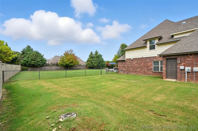 3805 E 118th Street, Tulsa, OK 74137