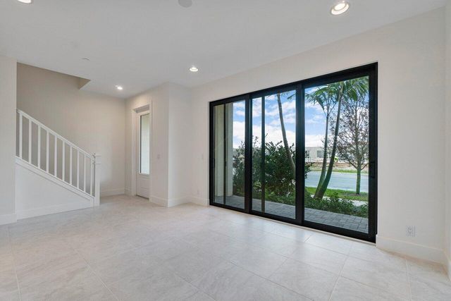 5320 Sagan Lane, Palm Beach Gardens, FL 33418