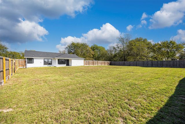 2538 County Road 3127, Greenville, TX 75402