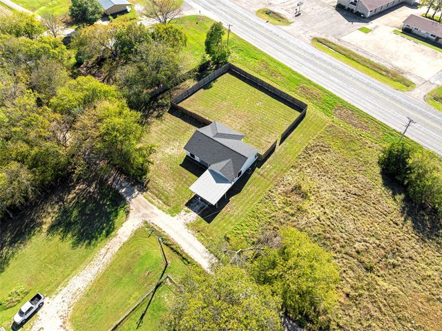 2538 County Road 3127, Greenville, TX 75402