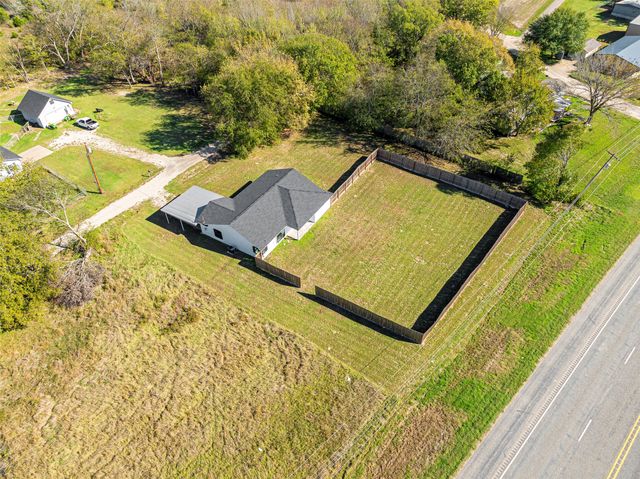 2538 County Road 3127, Greenville, TX 75402