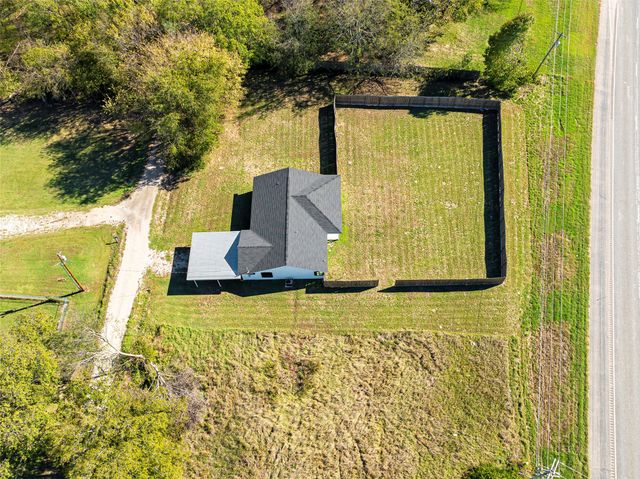 2538 County Road 3127, Greenville, TX 75402