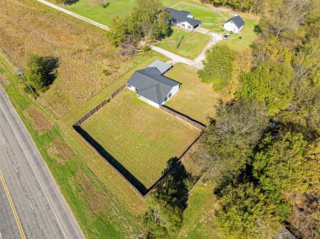 2538 County Road 3127, Greenville, TX 75402