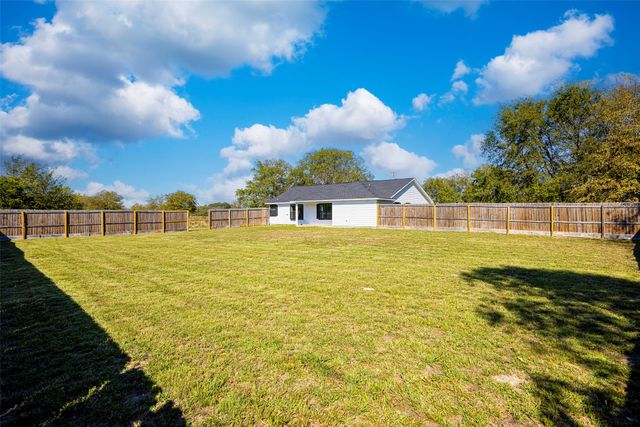 2538 County Road 3127, Greenville, TX 75402