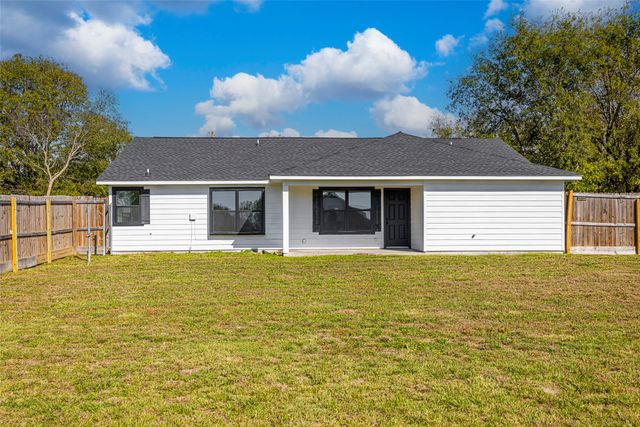 2538 County Road 3127, Greenville, TX 75402