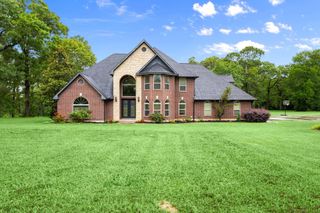 1025 Liberty Avenue, Livingston, TX 77351
