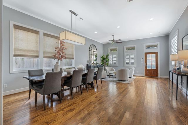 813 Ashland Street, Houston, TX 77007