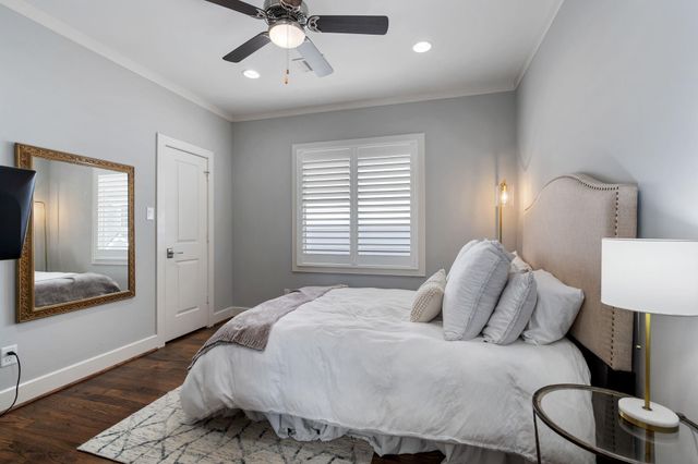 813 Ashland Street, Houston, TX 77007