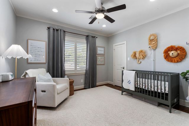 813 Ashland Street, Houston, TX 77007