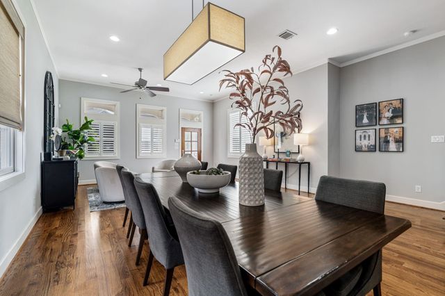 813 Ashland Street, Houston, TX 77007