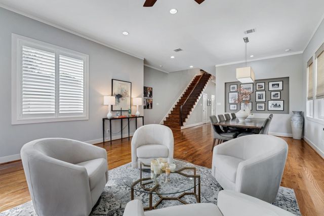 813 Ashland Street, Houston, TX 77007