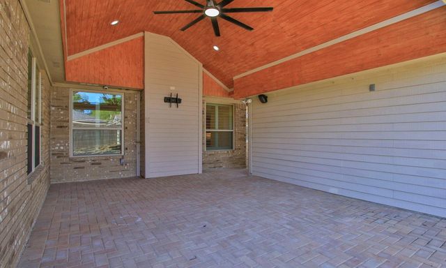 6411 Brittany Park Lane, Houston, TX 77066