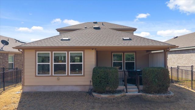 525 Rockport ST, Georgetown, TX 78633