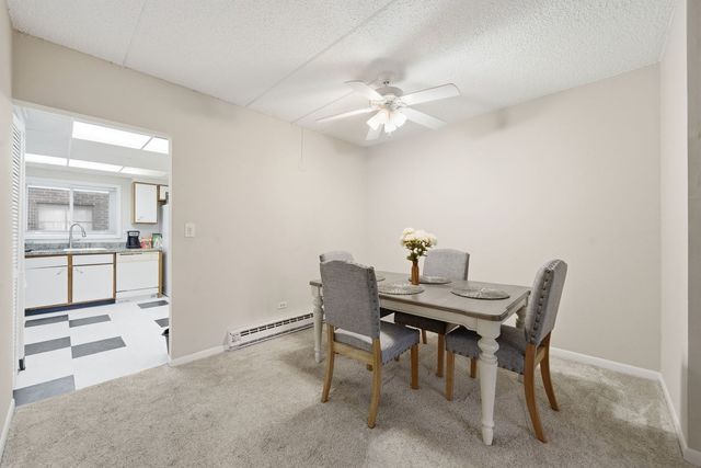 940 N Rohlwing Road 201A, Addison, IL 60101