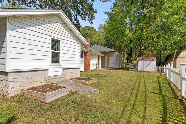 11620 Holly Circle, Soddy Daisy, TN 37379