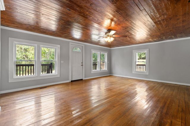 11620 Holly Circle, Soddy Daisy, TN 37379