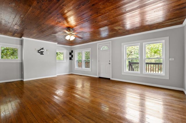 11620 Holly Circle, Soddy Daisy, TN 37379