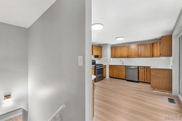 9 Green Garden Drive, St Ann, MO 63074