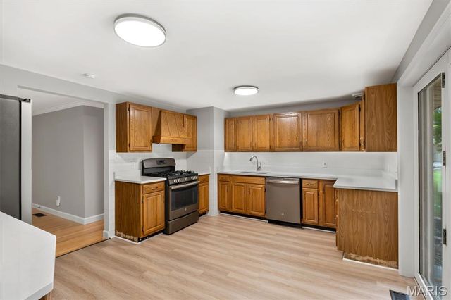 9 Green Garden Drive, St Ann, MO 63074