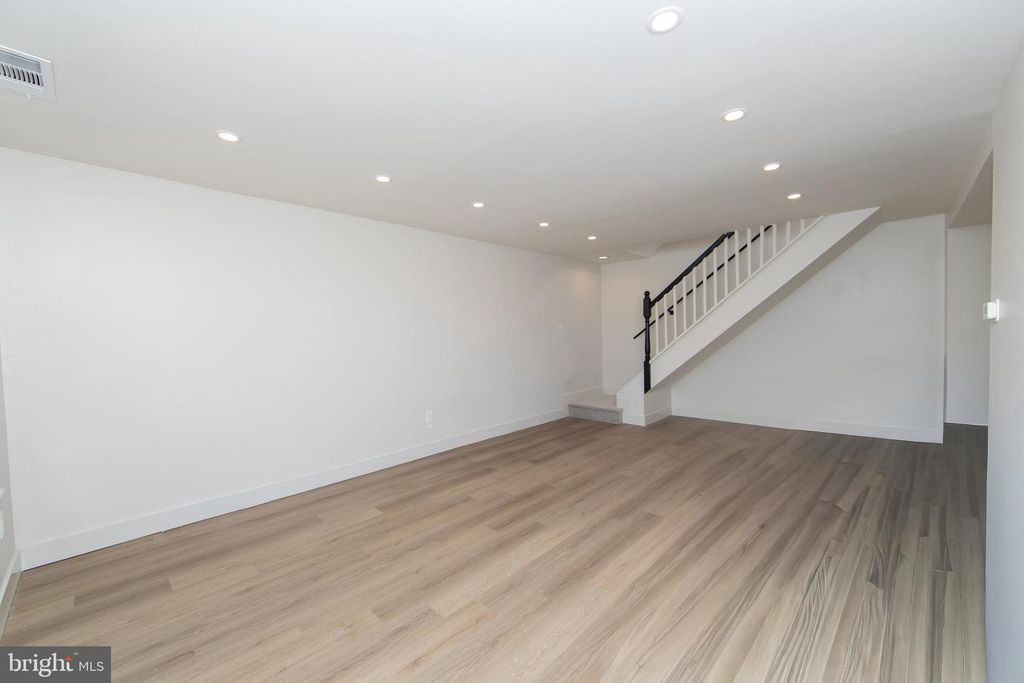 2040 HARBOUR DR, PALMYRA, NJ 08065 — photo 5