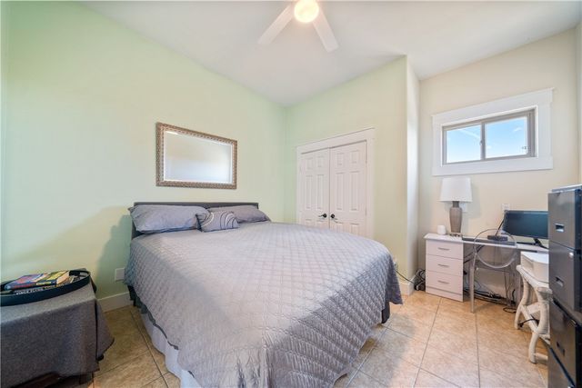 6233 State Highway 361 3, Port Aransas, TX 78373