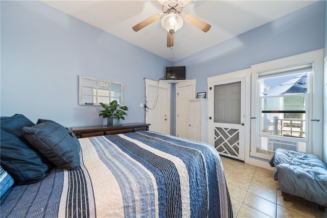 6233 State Highway 361 3, Port Aransas, TX 78373