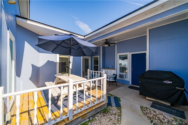 6233 State Highway 361 3, Port Aransas, TX 78373