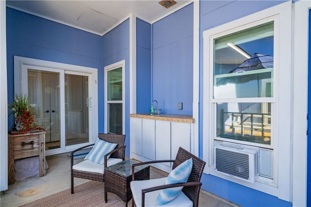 6233 State Highway 361 3, Port Aransas, TX 78373