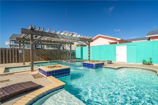 6233 State Highway 361 3, Port Aransas, TX 78373