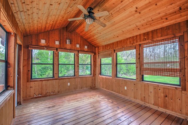85 S County Line Road, Crown Point, IN 46307