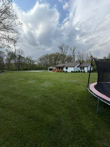 85 S County Line Road, Crown Point, IN 46307