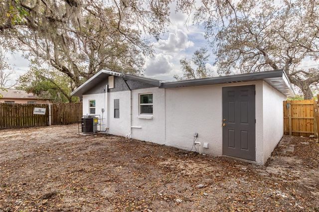 9607 N 13TH STREET, Tampa, FL 33612