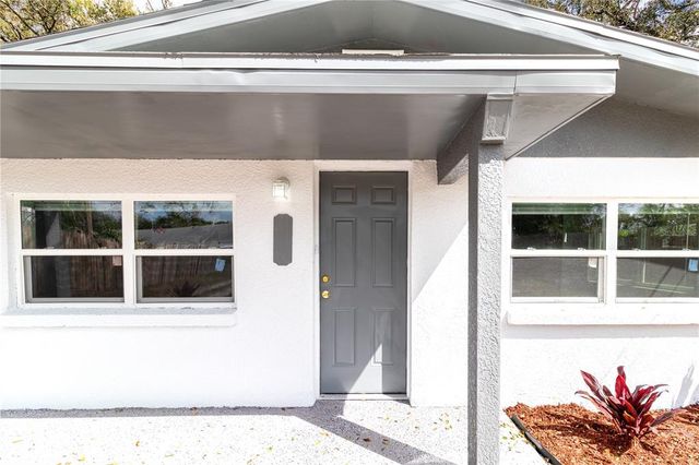 9607 N 13TH STREET, Tampa, FL 33612