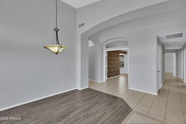 448 W MADERO Avenue, Mesa, AZ 85210