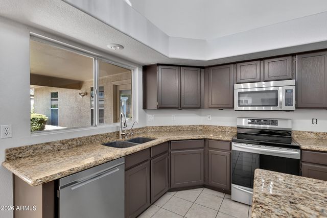 448 W MADERO Avenue, Mesa, AZ 85210