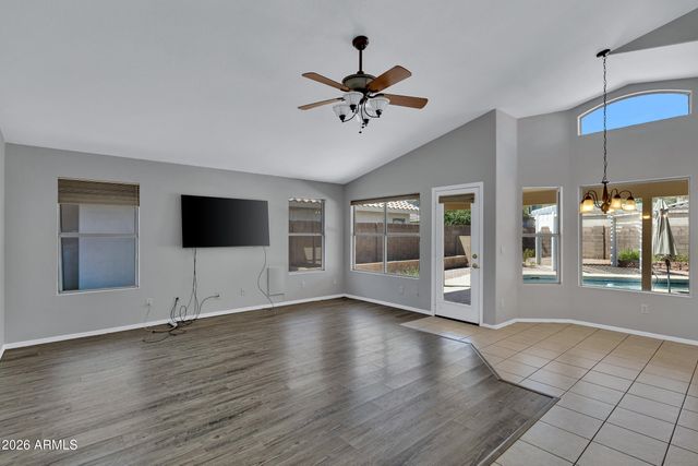 448 W MADERO Avenue, Mesa, AZ 85210