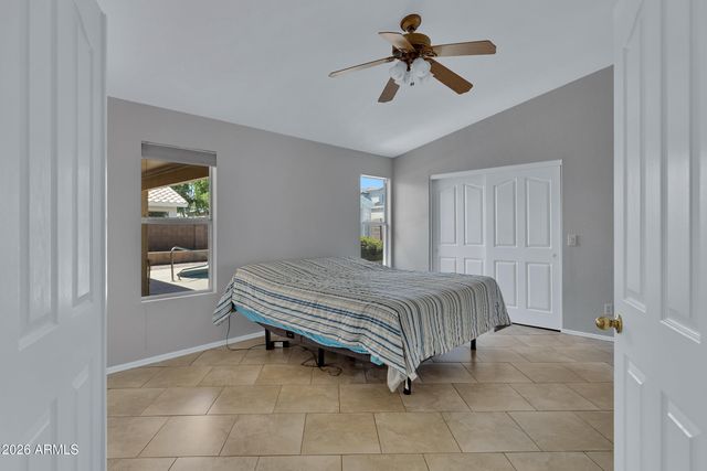 448 W MADERO Avenue, Mesa, AZ 85210